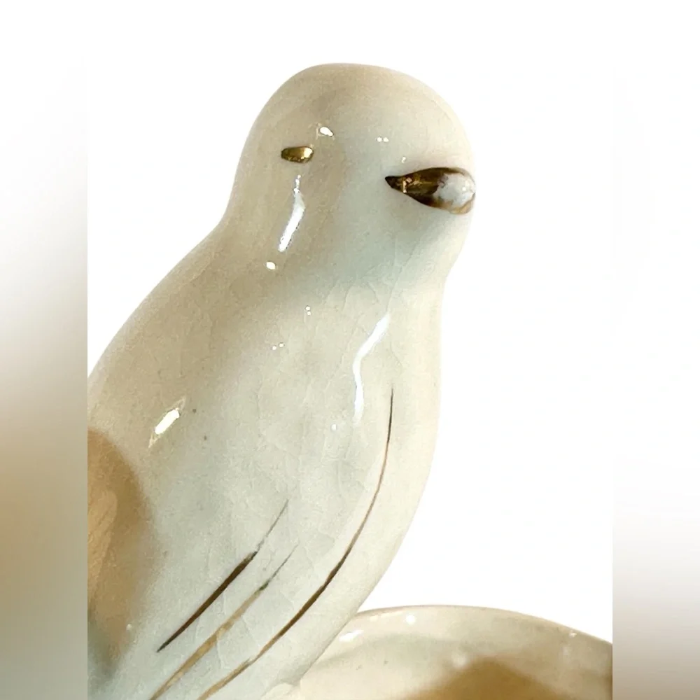 1920s Shawnee Pottery Ceramic Bird on Nest
Planter Creamy White with Gold - Picture 7 of 8